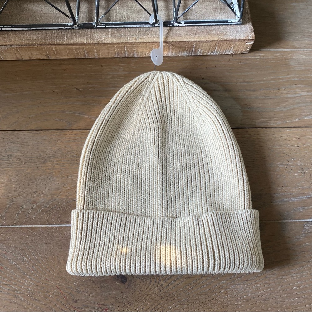 NWT Gap kids Beanie Hat